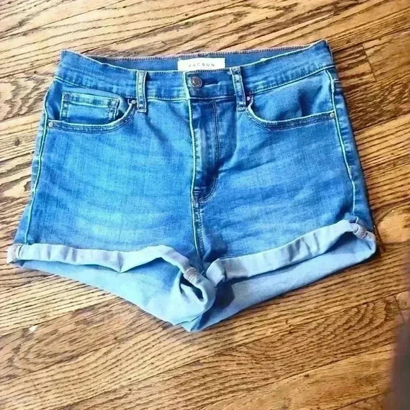 Pac sun size 28 the shortie Jean shorts size 6 - Picture 1 of 5